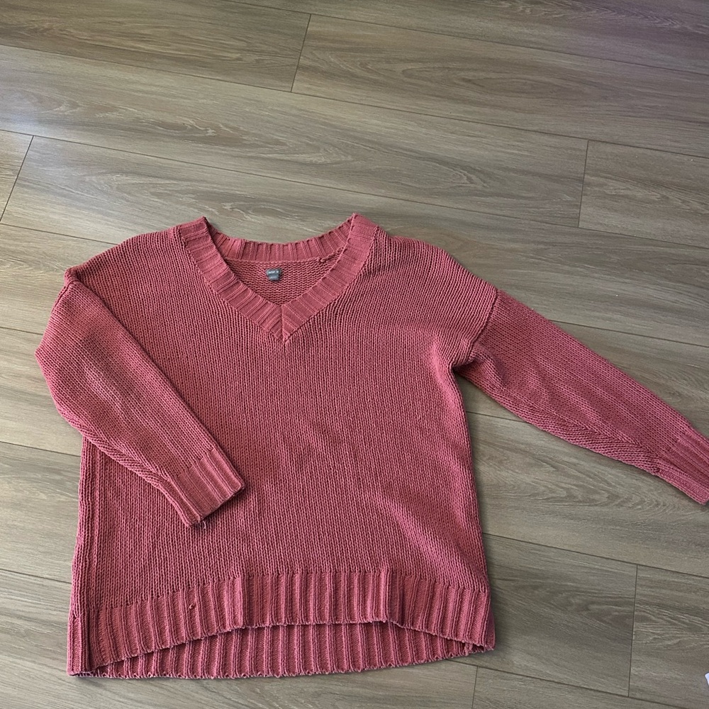 Aerie V-Neck Sweater in Rose